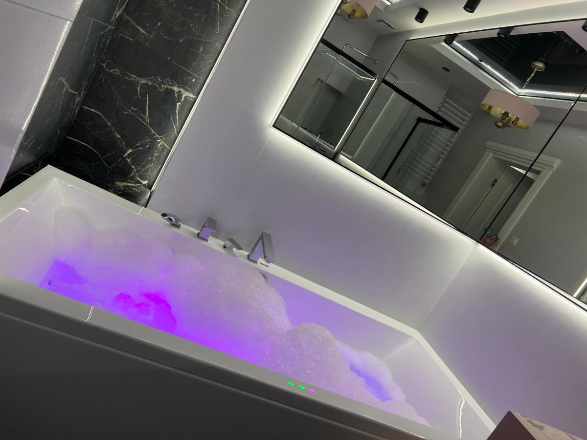Apartament Primavera 2 Z Sauna I Jacuzzi Kielce Buitenkant foto